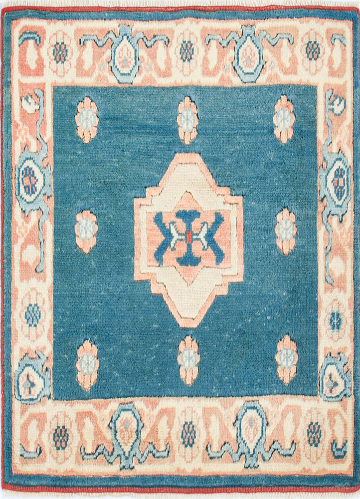 nuray blue wool hand knotted Rug - HeadShot