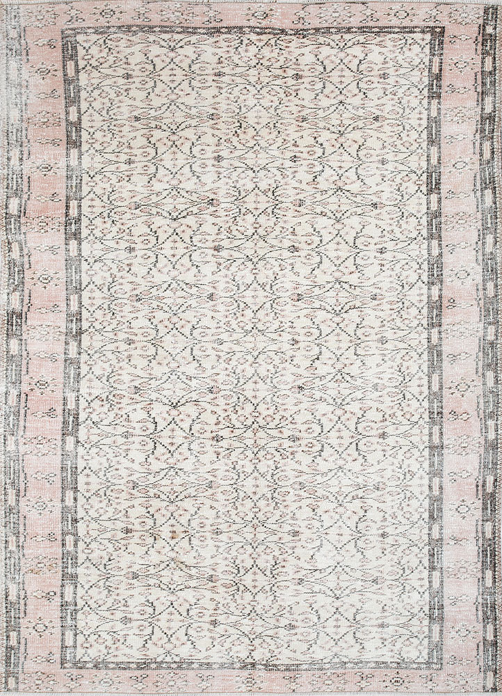vintage ivory wool hand knotted Rug - HeadShot