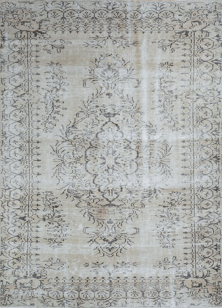 vintage beige and brown wool hand knotted Rug - HeadShot