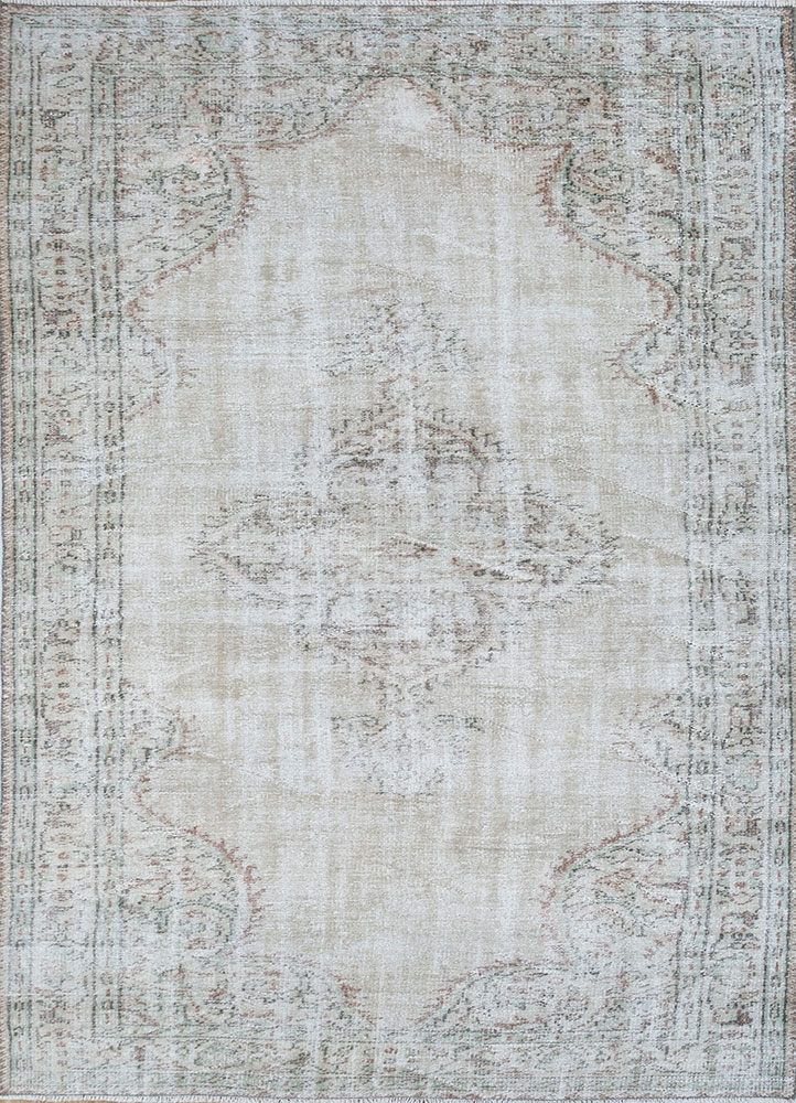 vintage beige and brown wool hand knotted Rug - HeadShot
