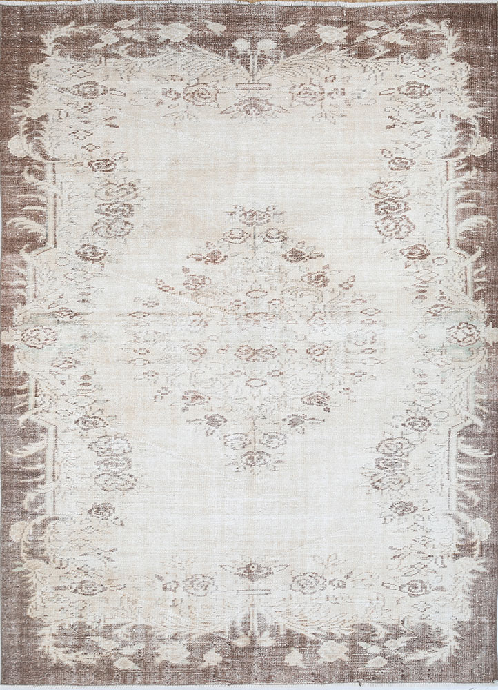 vintage beige and brown wool hand knotted Rug - HeadShot