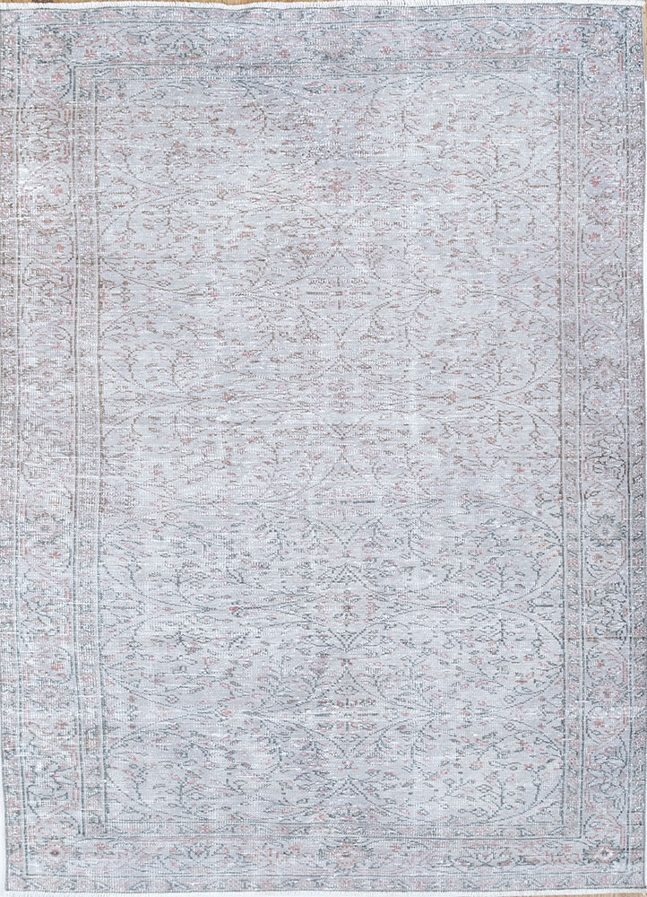 vintage grey and black wool hand knotted Rug - HeadShot