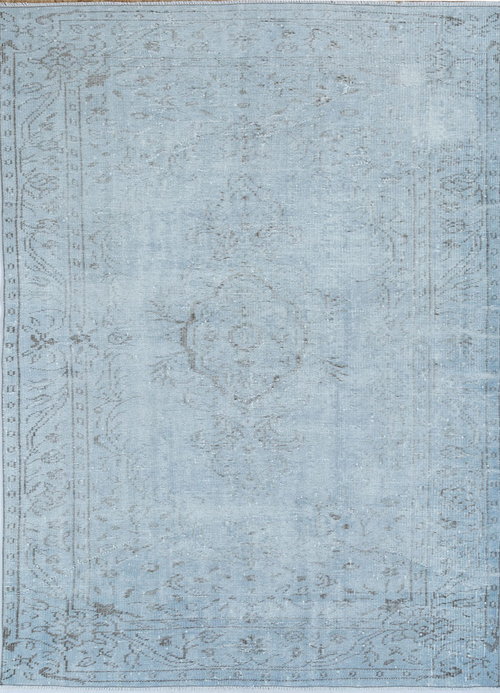 vintage blue wool hand knotted Rug - HeadShot