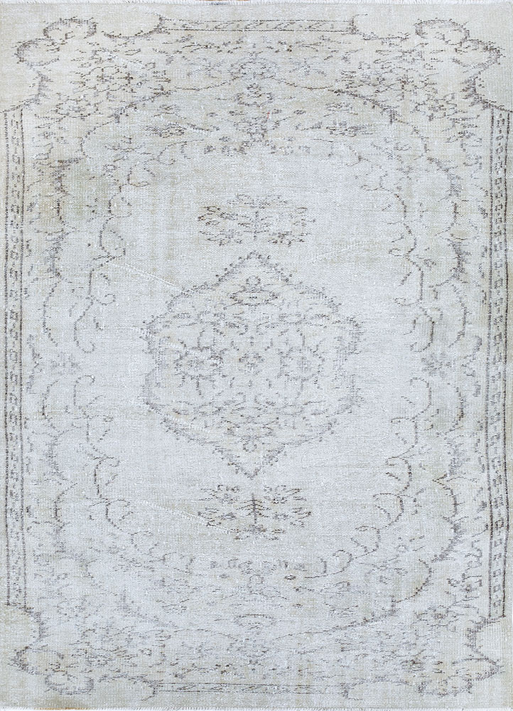 vintage grey and black wool hand knotted Rug - HeadShot