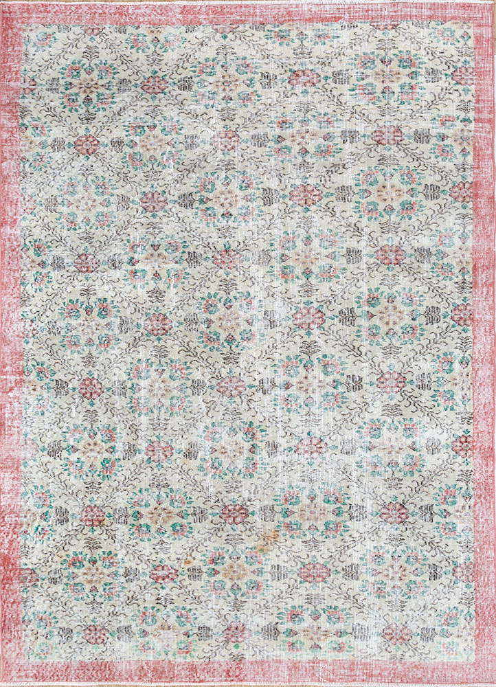 vintage ivory wool hand knotted Rug - HeadShot