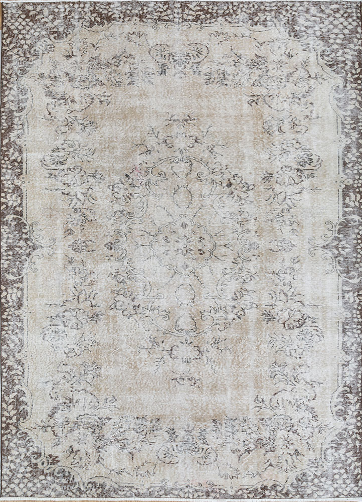 vintage beige and brown wool hand knotted Rug - HeadShot