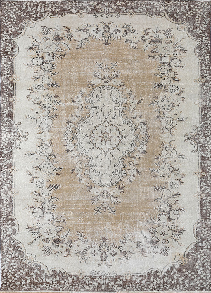vintage beige and brown wool hand knotted Rug - HeadShot