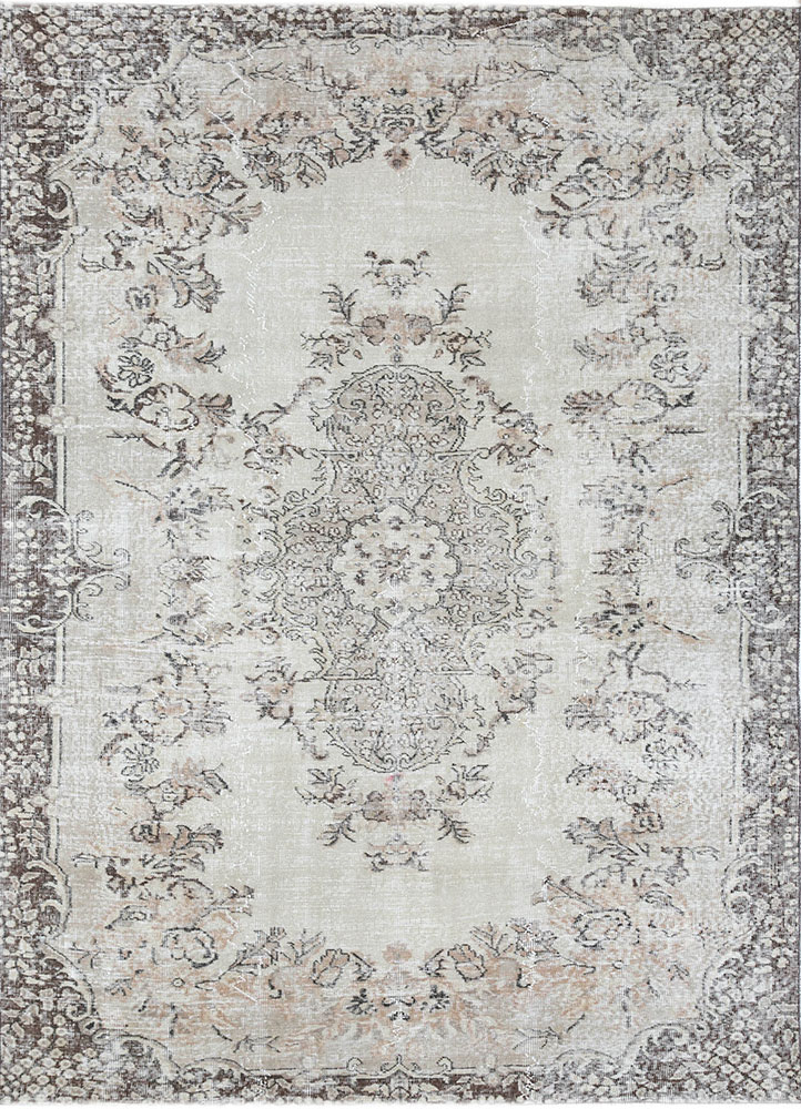 vintage beige and brown wool hand knotted Rug - HeadShot