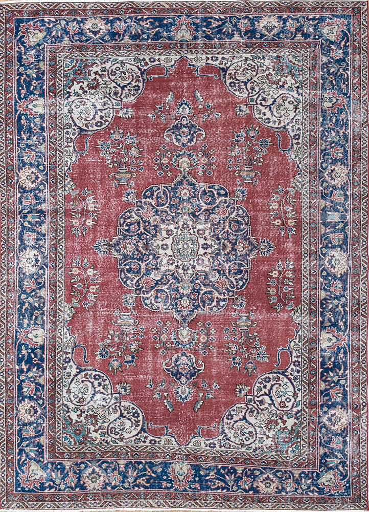 vintage red and orange wool hand knotted Rug - HeadShot