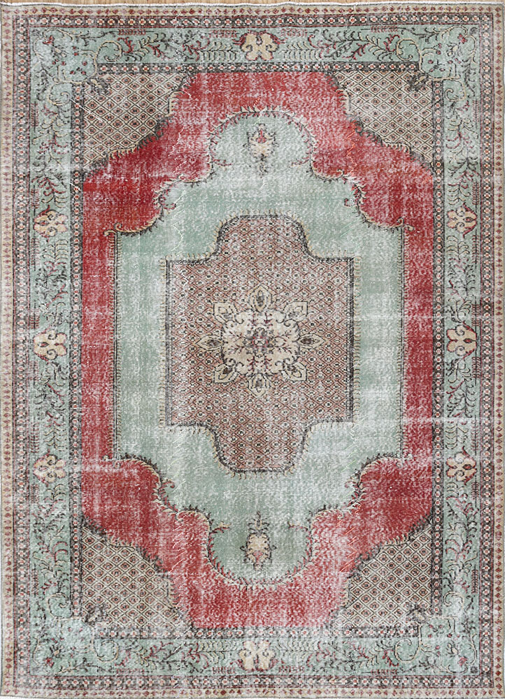 vintage green wool hand knotted Rug - HeadShot