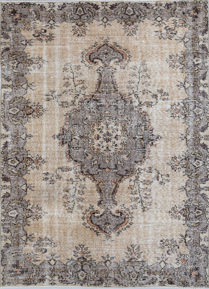 vintage grey and black wool hand knotted Rug - HeadShot