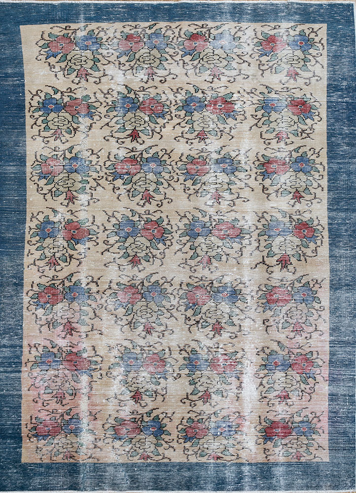 vintage blue wool hand knotted Rug - HeadShot