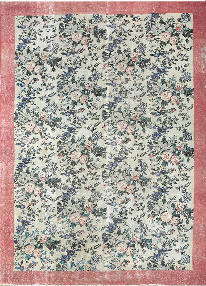 vintage green wool hand knotted Rug - HeadShot