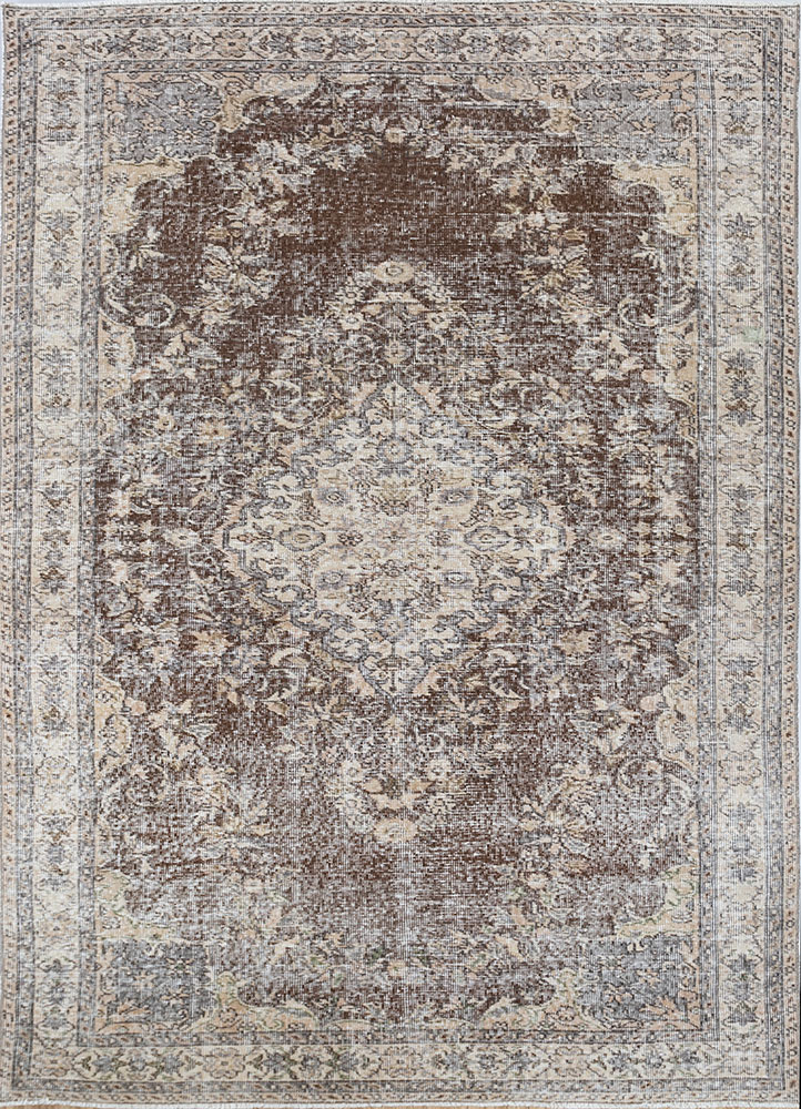 vintage beige and brown wool hand knotted Rug - HeadShot