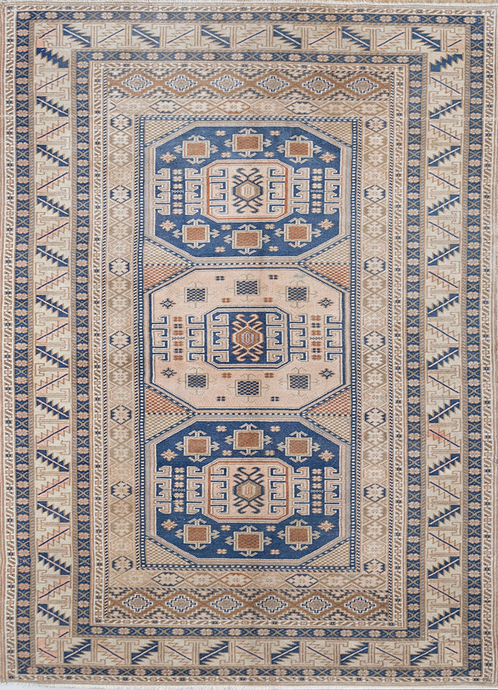 nuray blue wool hand knotted Rug - HeadShot