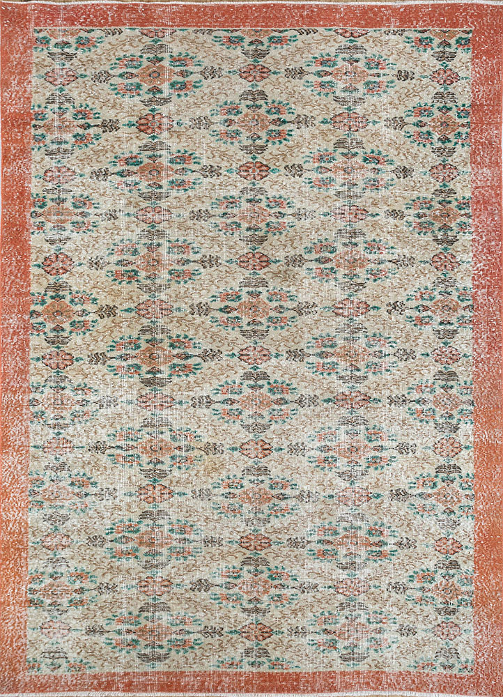 vintage beige and brown wool hand knotted Rug - HeadShot