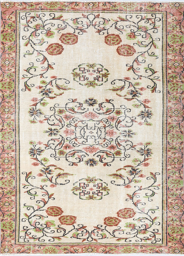 vintage gold wool hand knotted Rug - HeadShot