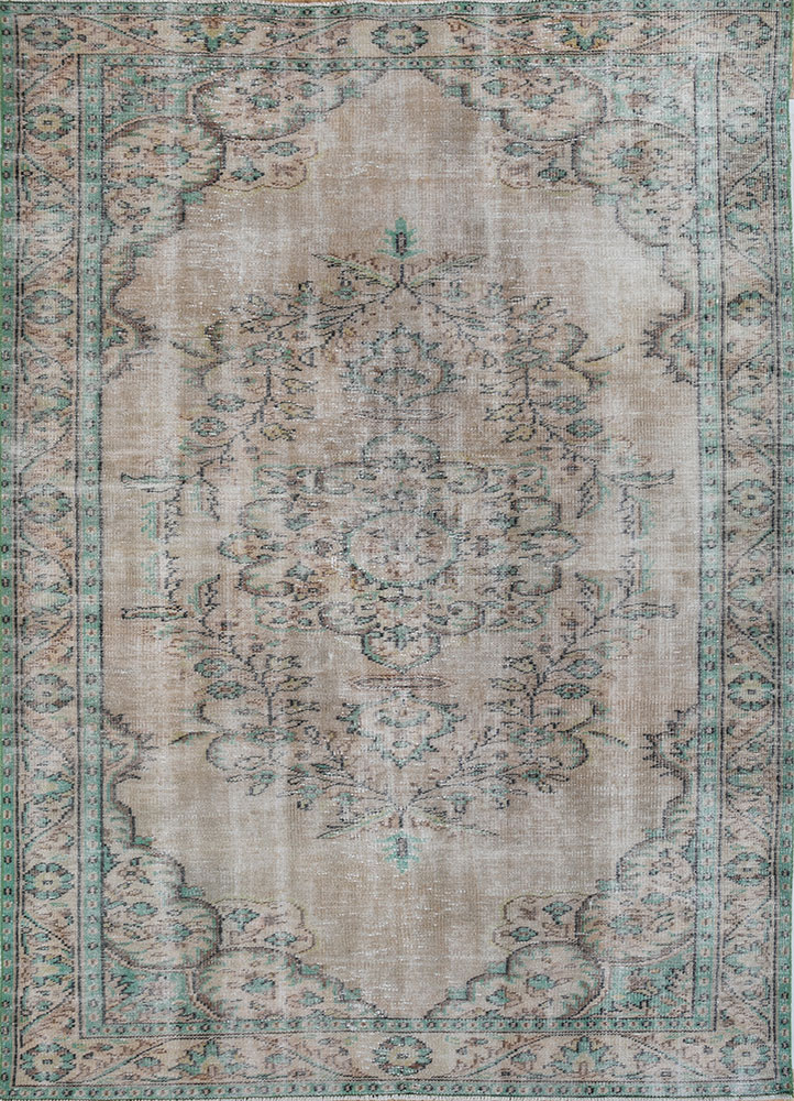 vintage beige and brown wool hand knotted Rug - HeadShot