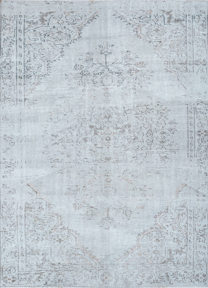 vintage grey and black wool hand knotted Rug - HeadShot