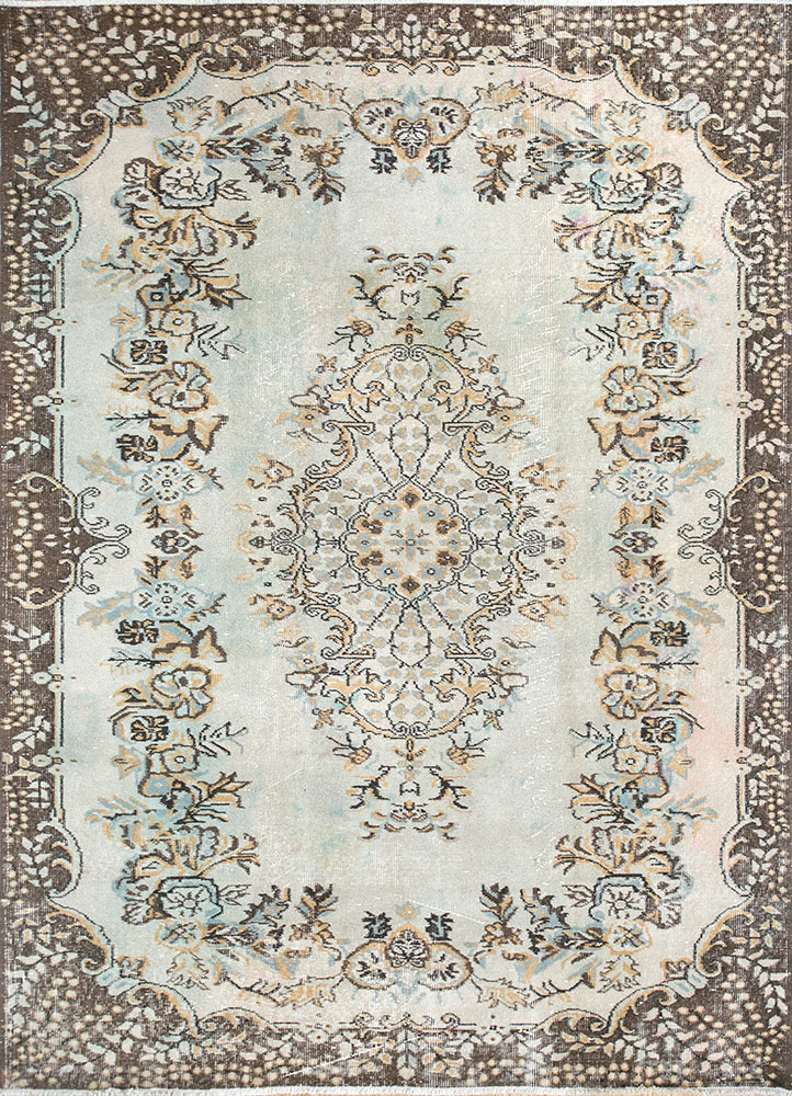 vintage beige and brown wool hand knotted Rug - HeadShot