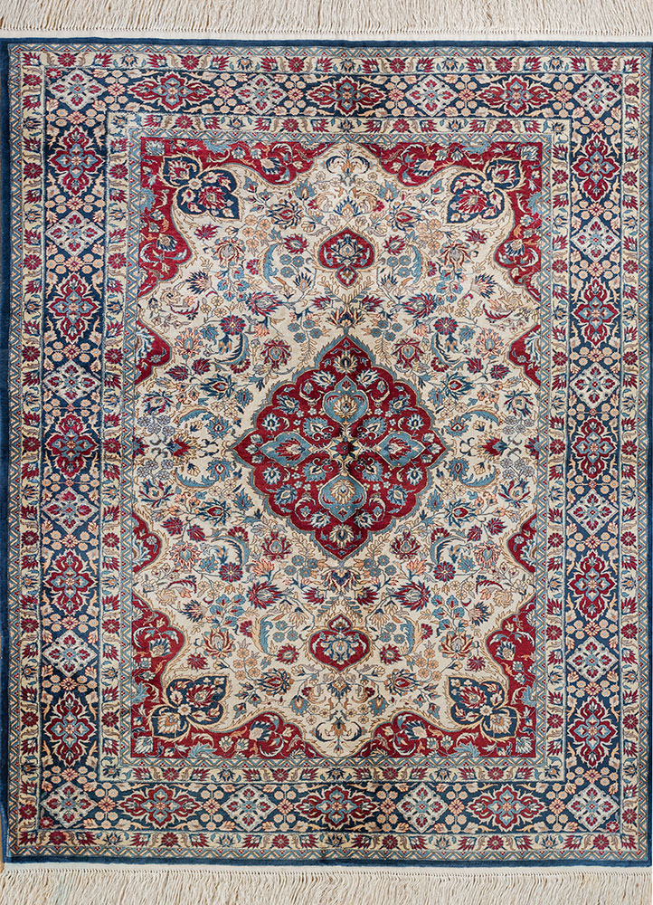 gulmarg ivory silk hand knotted Rug - HeadShot
