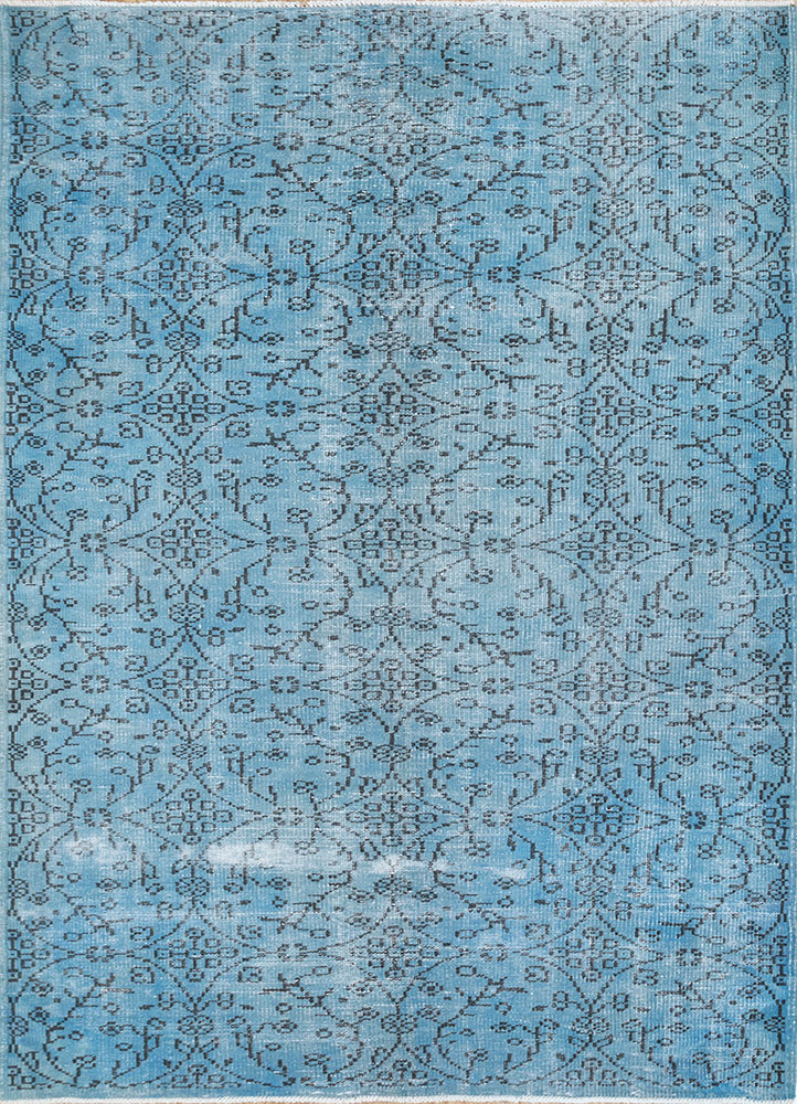 lacuna blue wool hand knotted Rug - HeadShot