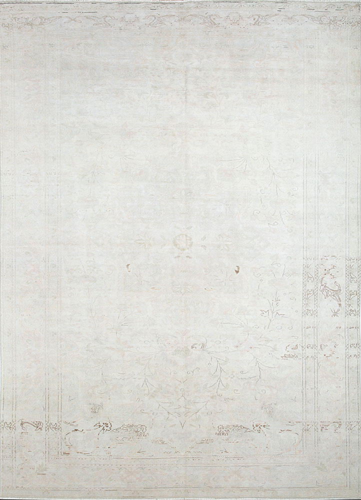vintage ivory wool hand knotted Rug - HeadShot