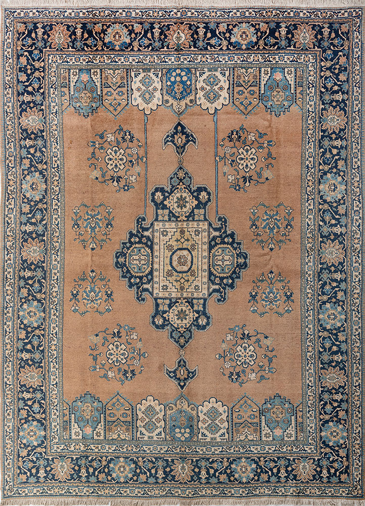 aalam blue wool hand knotted Rug - HeadShot