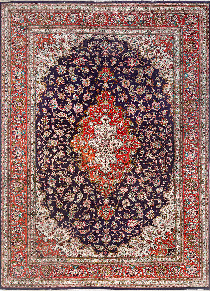 gulmarg blue silk hand knotted Rug - HeadShot