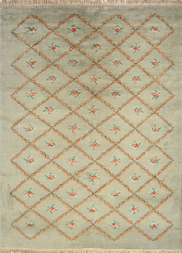 aalam green wool hand knotted Rug - HeadShot