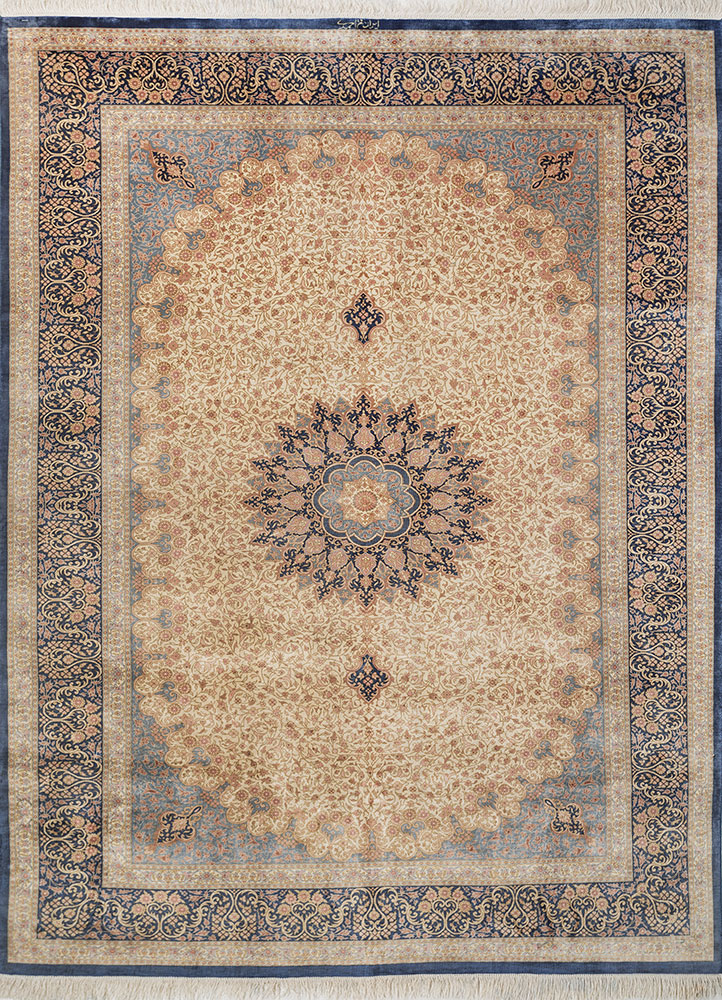 gulmarg blue silk hand knotted Rug - HeadShot