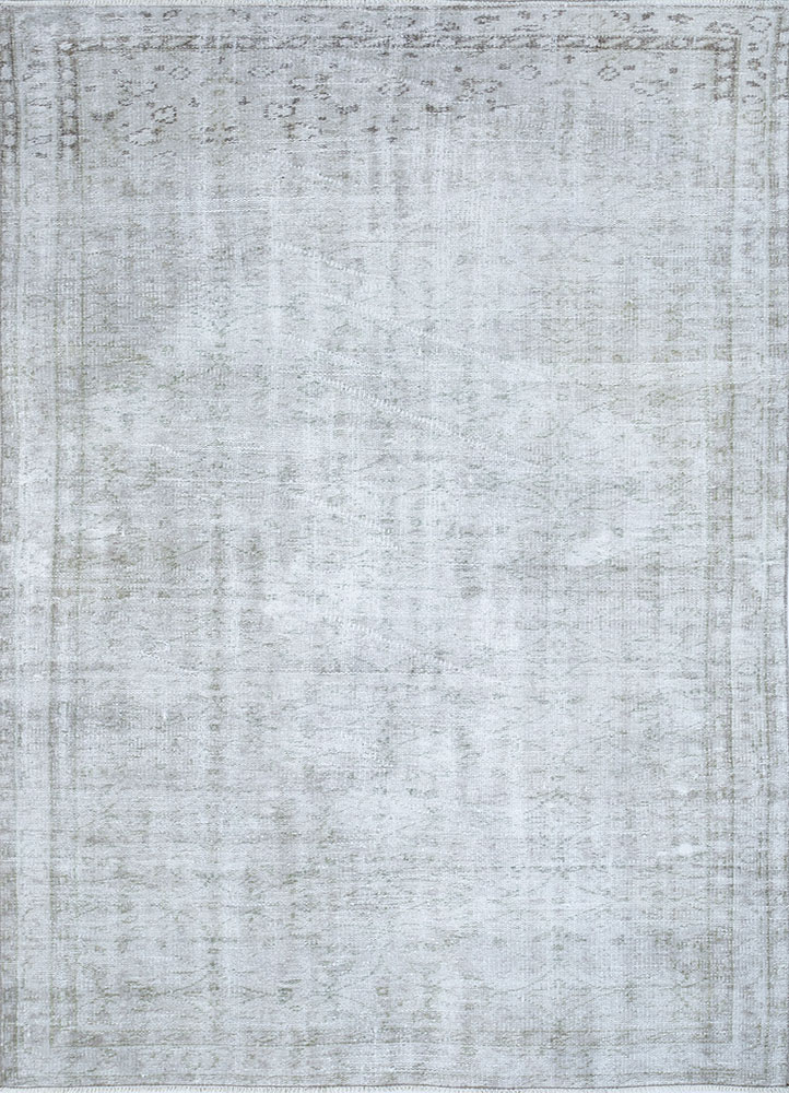 vintage grey and black wool hand knotted Rug - HeadShot