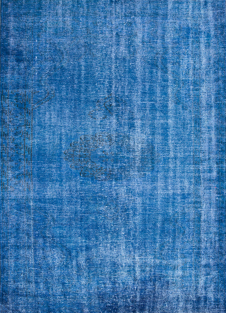 lacuna blue wool hand knotted Rug - HeadShot
