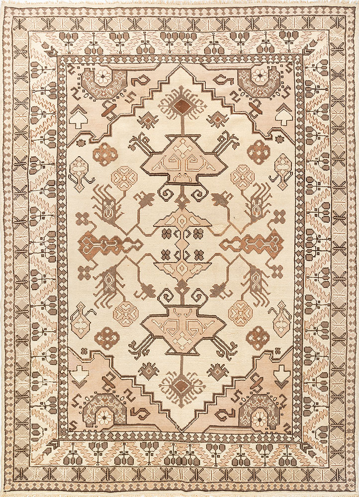 kiaan ivory wool hand knotted Rug - HeadShot
