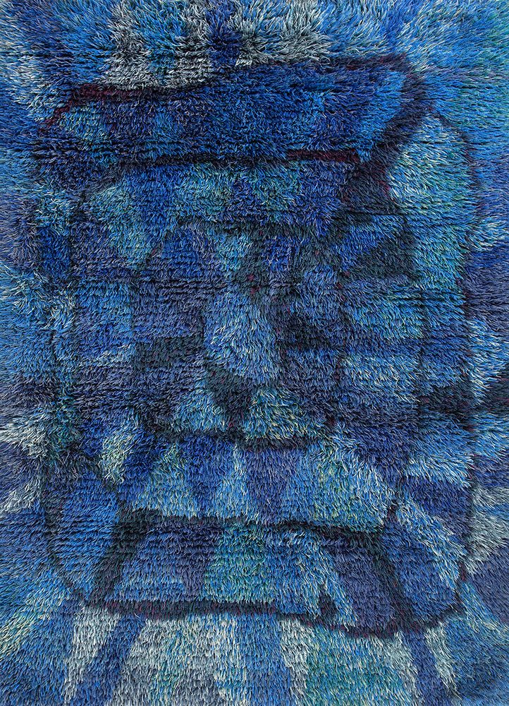 zuri blue wool hand knotted Rug - HeadShot