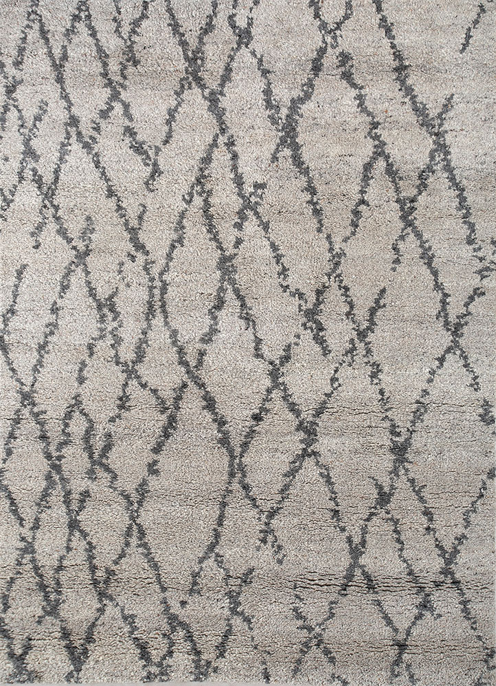 zuri grey and black wool hand knotted Rug - HeadShot