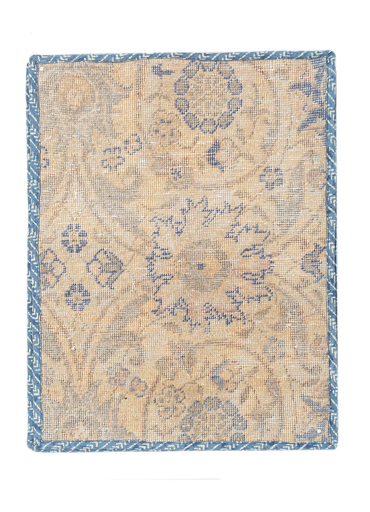 table mats gold wool hand knotted Accessorie - HeadShot