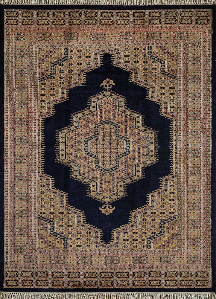 kiaan blue wool hand knotted Rug - HeadShot