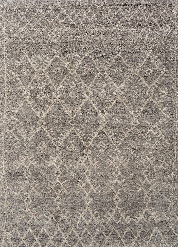 zuri grey and black wool hand knotted Rug - HeadShot