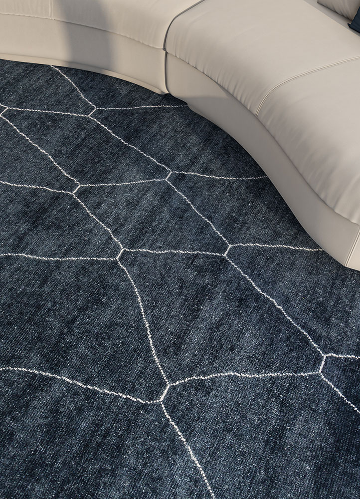 indusbar grey and black viscose hand loom Rug - Rander