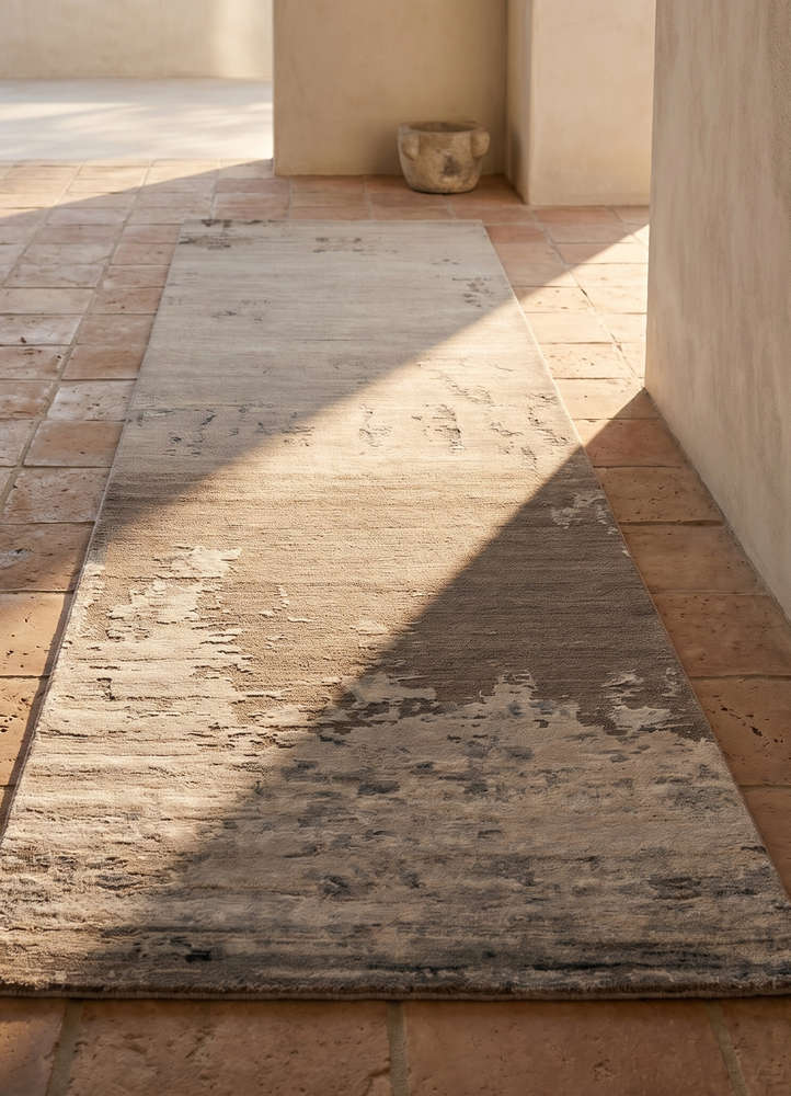aprezo grey and black wool and bamboo silk hand knotted Rug - Rander
