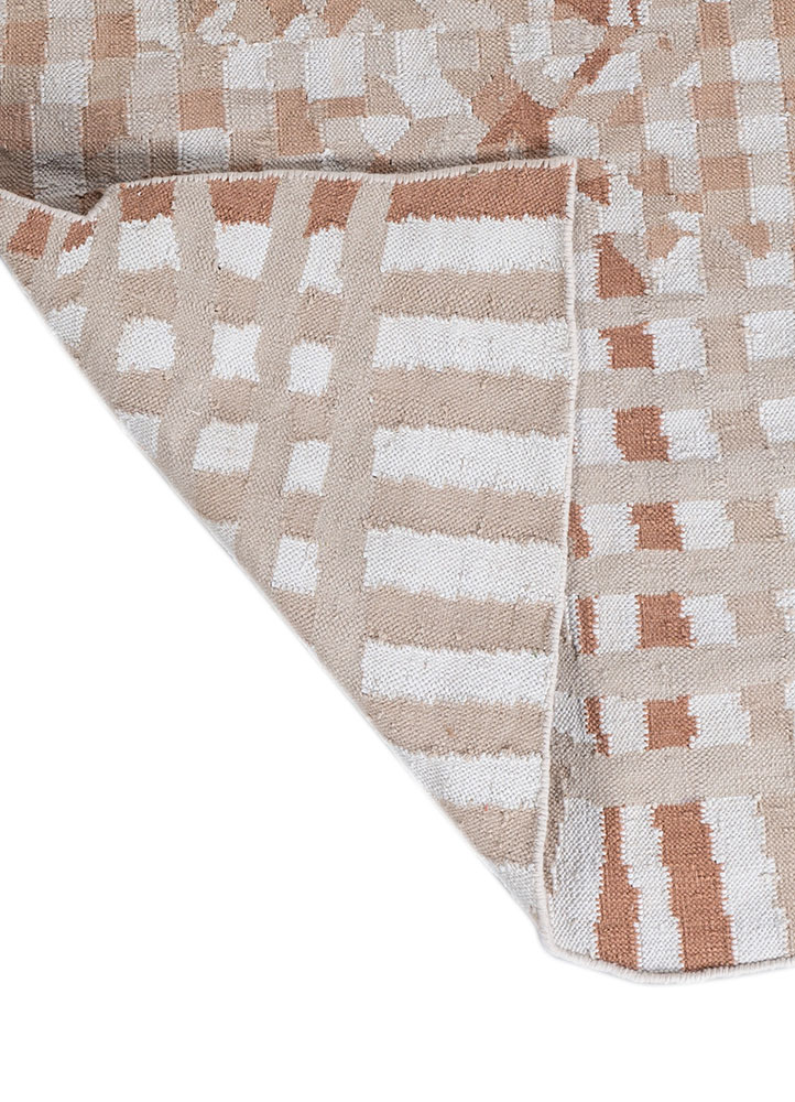 checkers ivory wool flat weaves Rug - Perspective