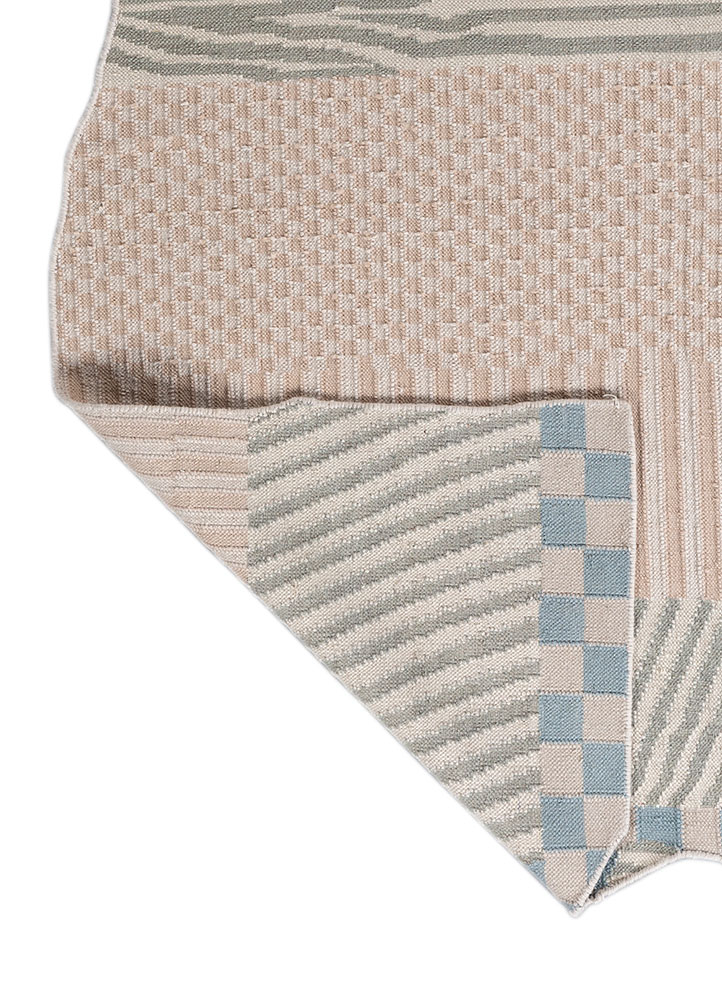 checkers ivory wool flat weaves Rug - Perspective