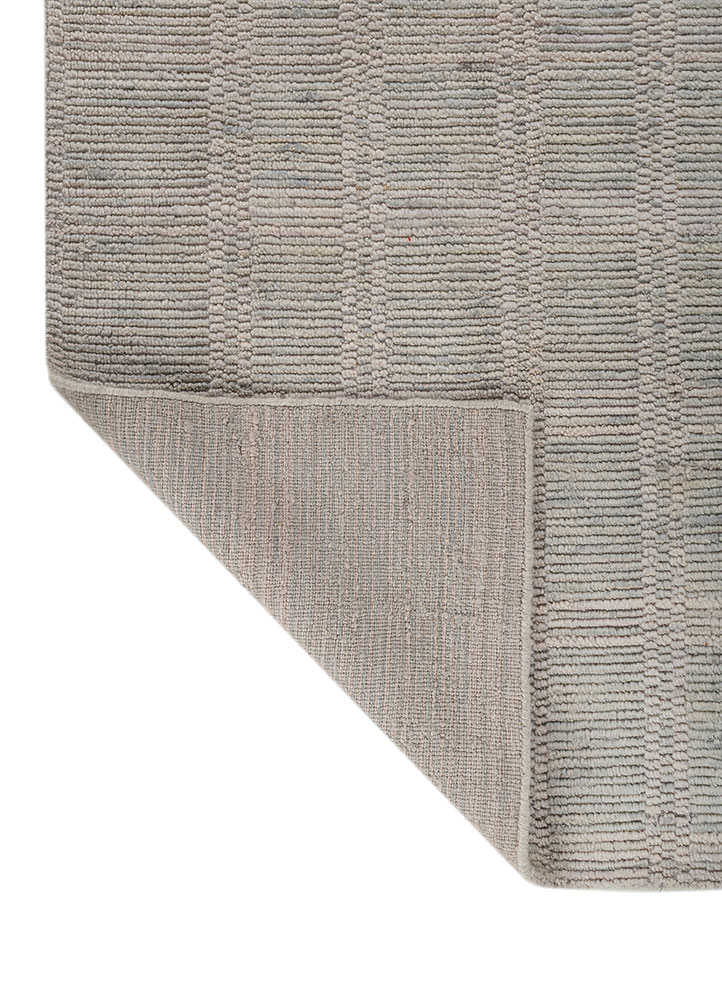saga blue wool hand loom Rug - Perspective