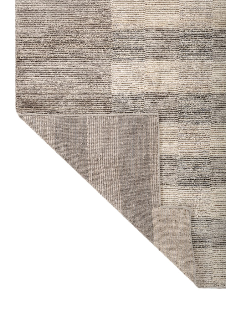 saga blue wool hand loom Rug - Perspective