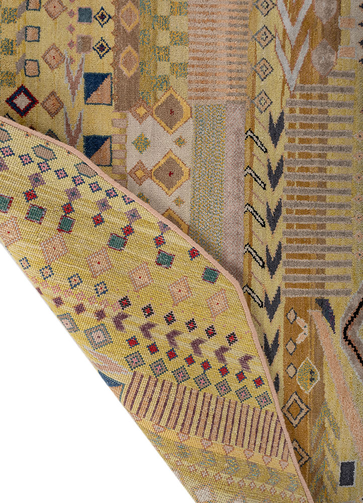 manchaha red and orange wool and bamboo silk hand knotted Rug - Perspective