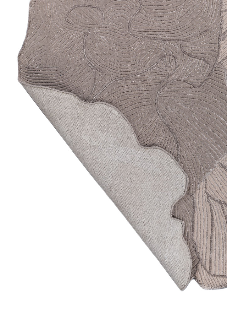 aurelia grey and black wool and viscose hand tufted Rug - Perspective