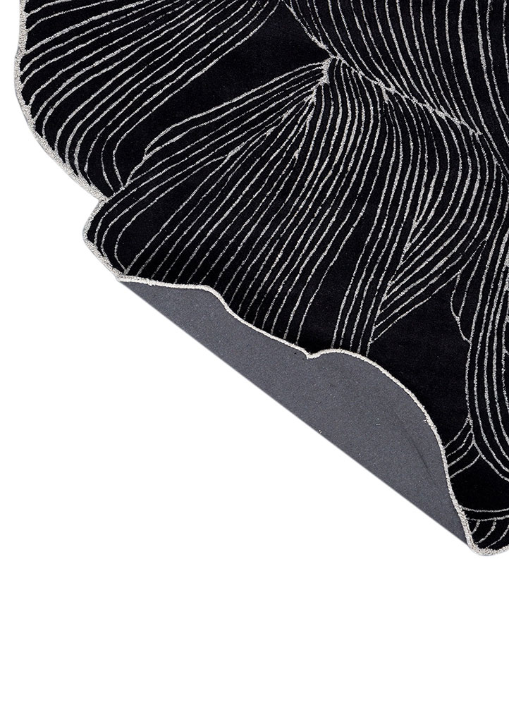 infini grey and black wool and viscose hand tufted Rug - Perspective