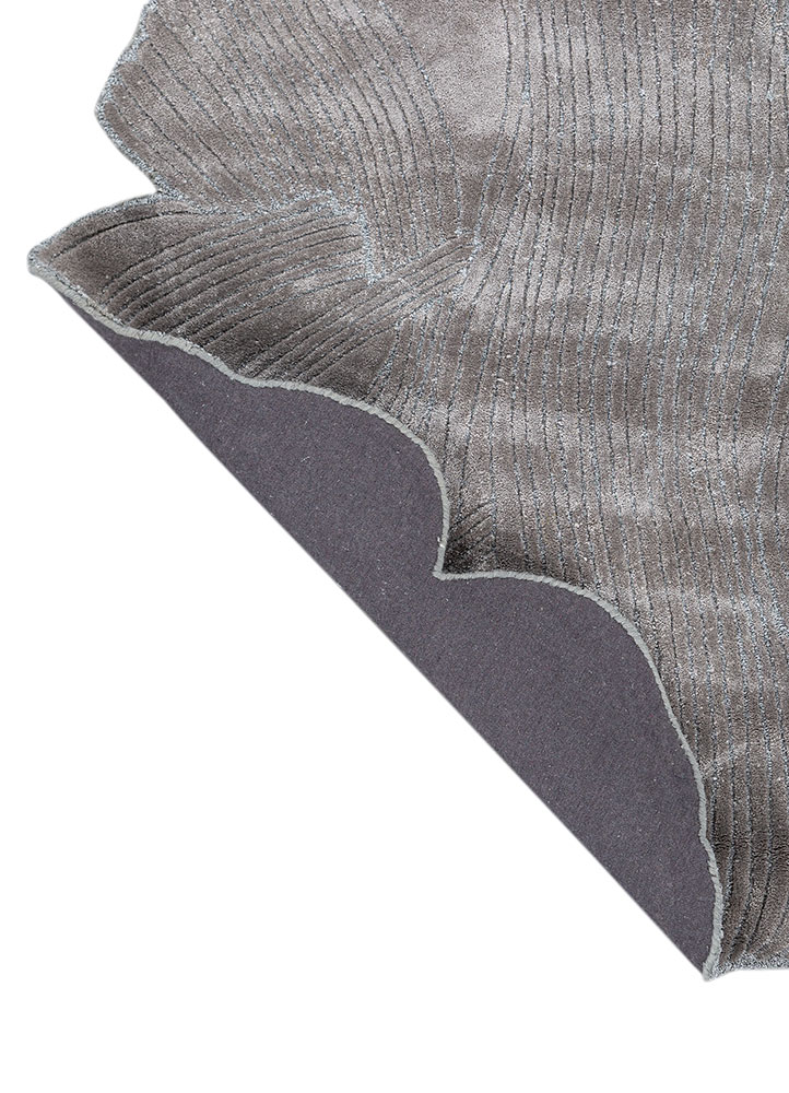 infini grey and black viscose hand tufted Rug - Perspective