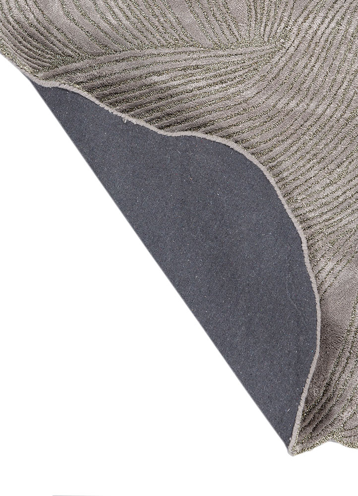 infini grey and black viscose hand tufted Rug - Perspective